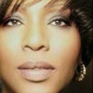 Meet your Posher, Yolander